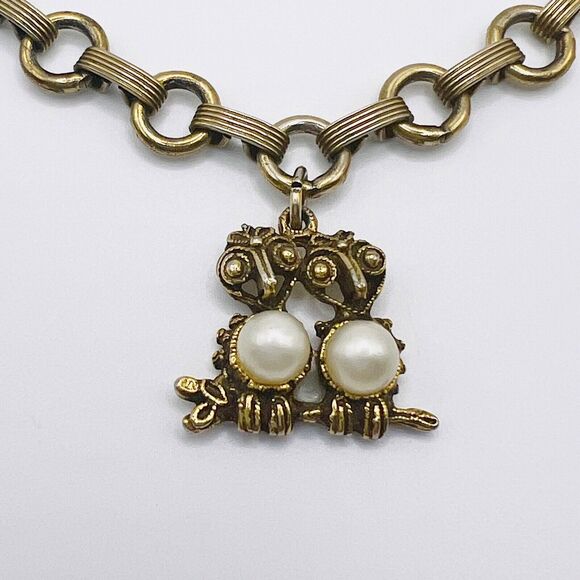 Vintage Charm Bracelet Bird Squirrel Faux Pearl Textured Engraved Gold Tone 7.5" - Picture 6 of 10